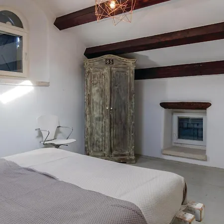 4 Bedroom Lovely In Holiday home *
