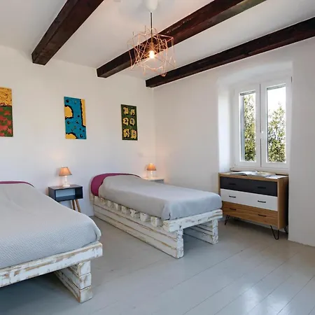 Four-bedroom In Semesterbostad